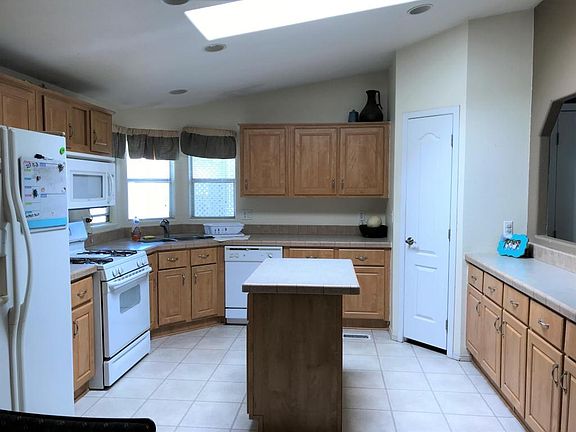 2nd image of 2330 E Avenue J8 Spc 49