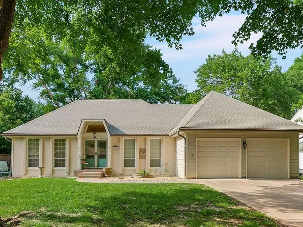 12306 W 102nd St, Lenexa, KS 66215