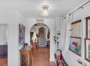 27 Joan St, Wayne, NJ 07470