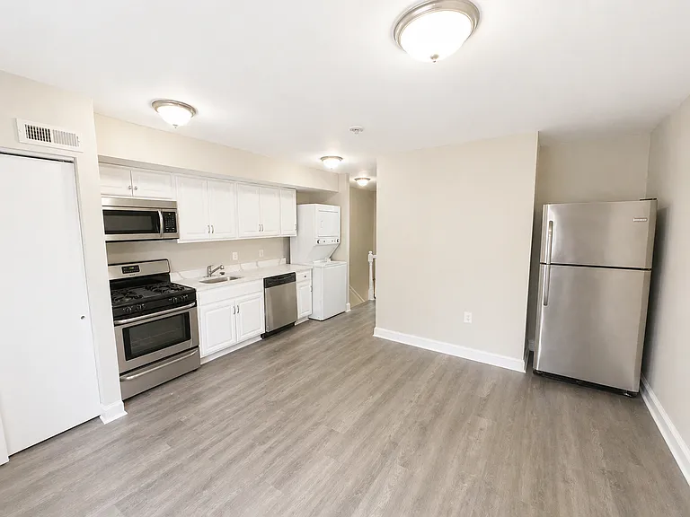 126 O St SW #2 — Photo 14
