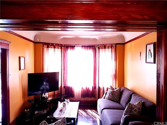 5th image of 1355 E 53rd St
