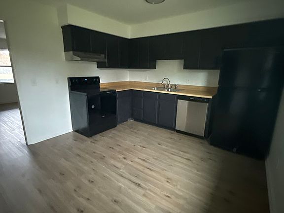 4th image of 7437 Private Ln #8