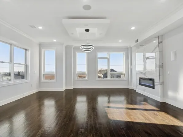 122 Terrace Avenue image 1 of 37