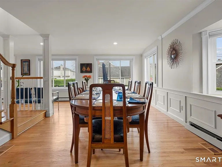 58 Chapman Ave — Photo 15