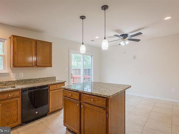 5th image of 9661 Franklin Woods Pl