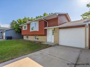 4734 King Arthur Way, Cheyenne, WY 82009