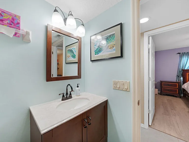 240 Lewis Cir #513 — Photo 25