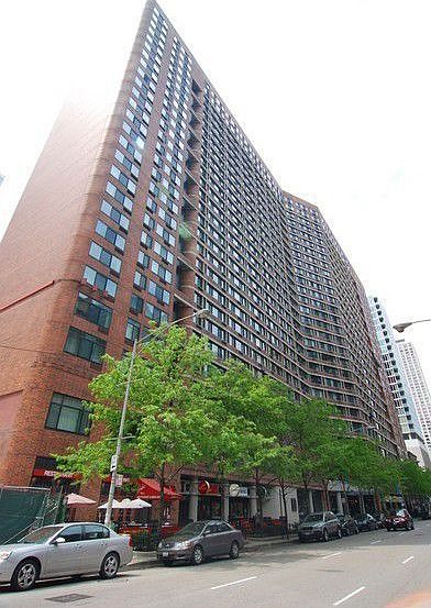 1st image of 211 E Ohio St APT 1222