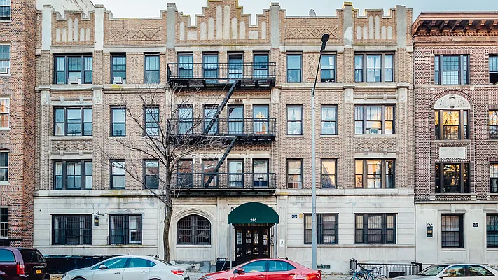 Rented by Nooklyn NYC LLC | media 51