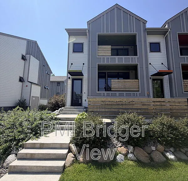 315 W Peach St #1 — Photo 2