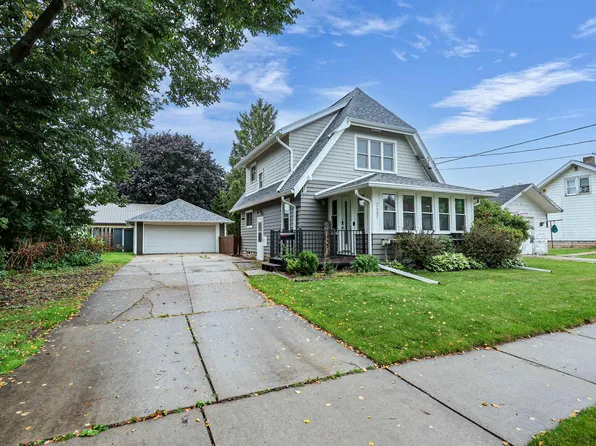 727 N Bennett St, Appleton, WI 54914