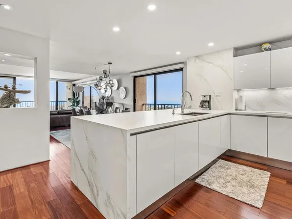 2500 Torrey Pines Rd Unit 805, La Jolla, CA 92037