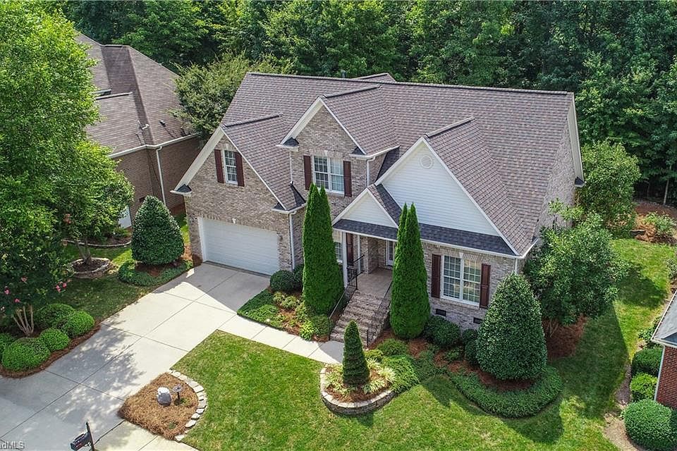 1st image of 2417 Retriever Ln