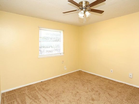 4th image of 4728 NW 23rd St APT 8