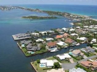 108 Bonito Dr, Ocean Ridge, FL 33435