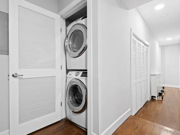 114 Bleecker Street image 19 of 24