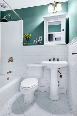 Sold by Cooper & Cooper Real Estate | media 11