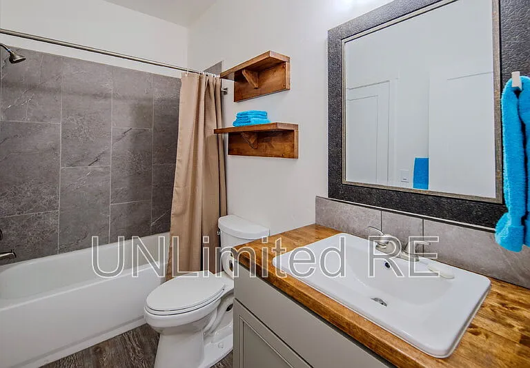7756 N Sierra Vista Dr — Photo 15