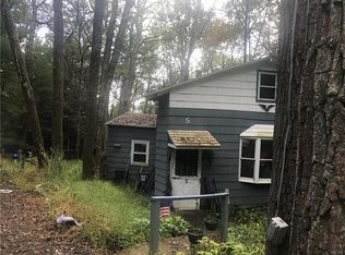 610 Log Fence Rd, Palmerton, PA 18071