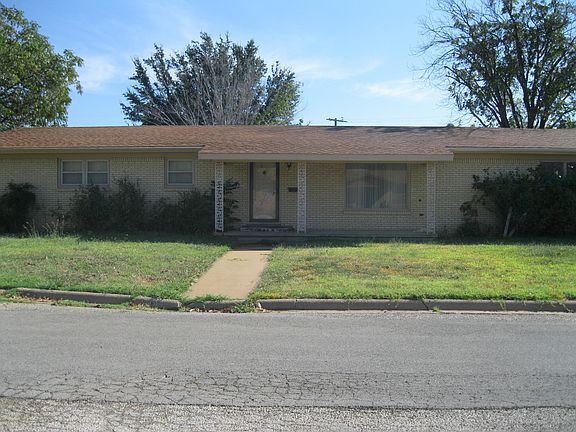 2nd image of 800 Westridge Cir