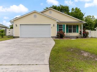 105 Pollard Dr, Jacksonville, NC 28540