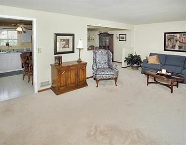 3rd image of 12859 Deborah Dr