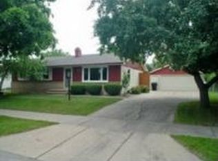 1624 N Birchwood Ave, Appleton, WI 54914