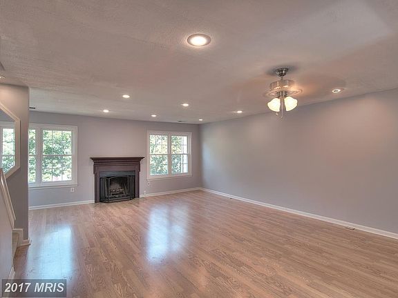 2nd image of 2251 Aberdeen Dr