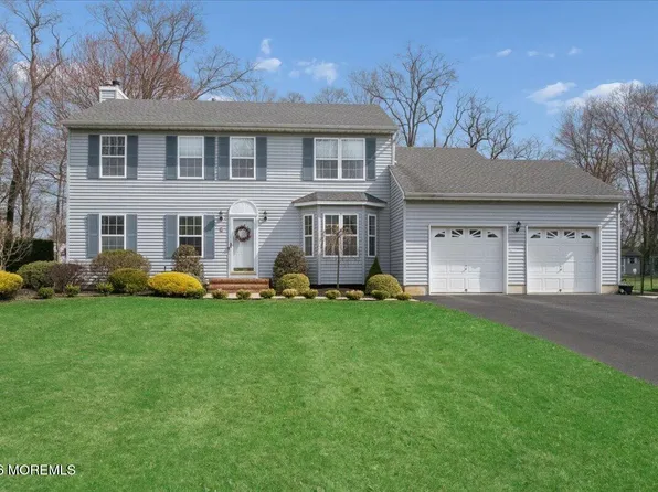 7 Natale Way, Farmingdale, NJ 07727