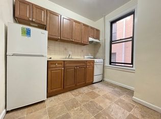 25-39 33rd St #1L, Astoria, NY 11102