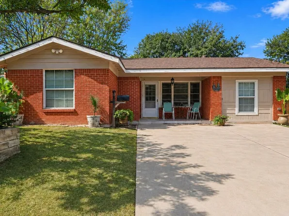 3404 Livingston Ave, Fort Worth, TX 76110