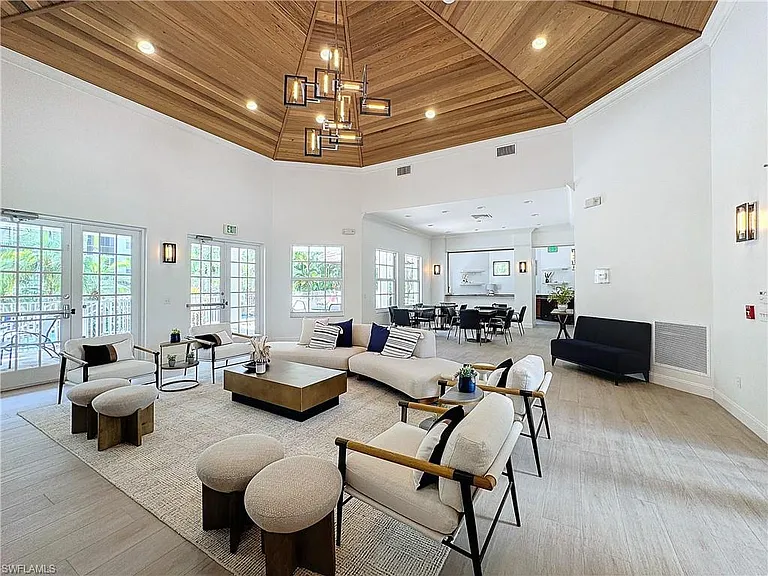 400 Flagship Dr #501 — Photo 34