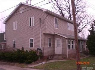 194 Liberty Ave, North Babylon, NY 11703