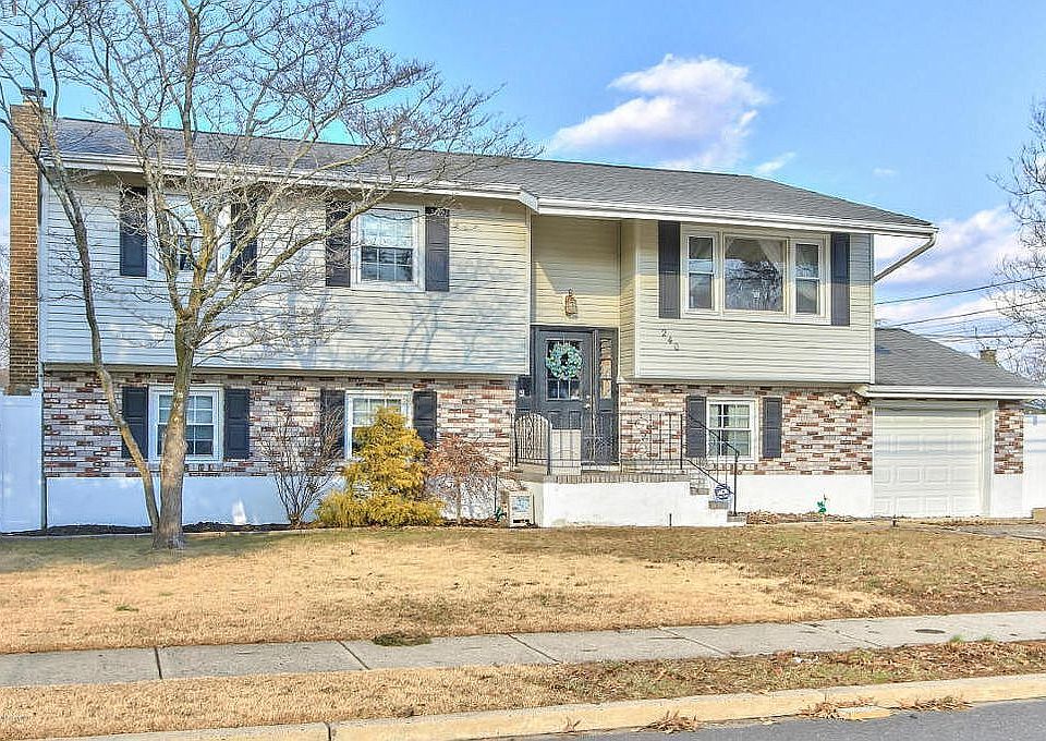 1st image of 240 Aldo Dr