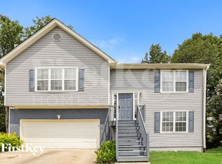 2187 Carlysle Creek Dr, Lawrenceville, GA 30044