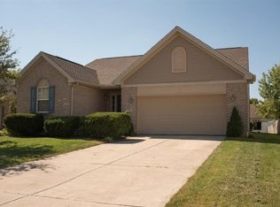 1756 Paradise Trl, Troy, OH 45373
