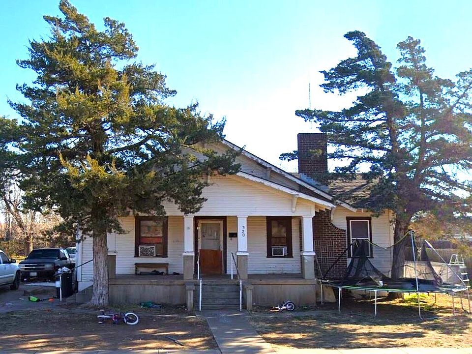 1st image of 320 N Briscoe Ave