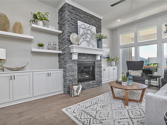 5th image of 24625 W 60th Ter