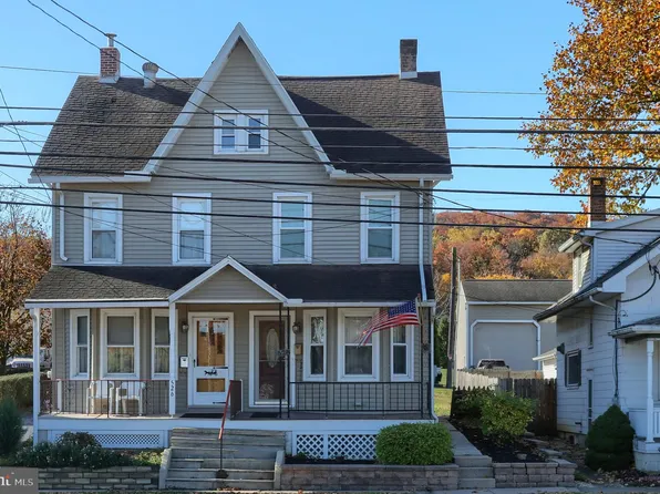 528 W Penn Ave, Robesonia, PA 19551