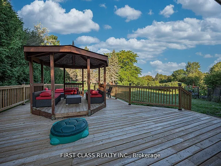 1148 Kingdale Rd — Photo 44