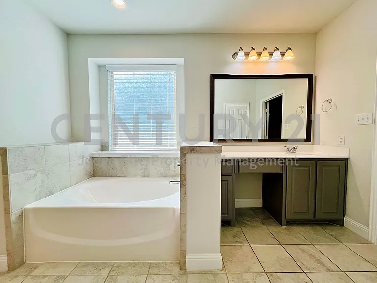 5644 Salt Springs Dr — Photo 7