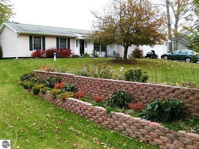 1st image of 4656 W Hampshire Dr