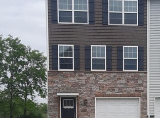 817 Admirals Quay Dr, Mechanicsburg, PA 17050