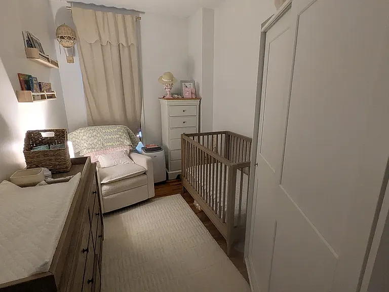 210 De Graw St #2R — Photo 7
