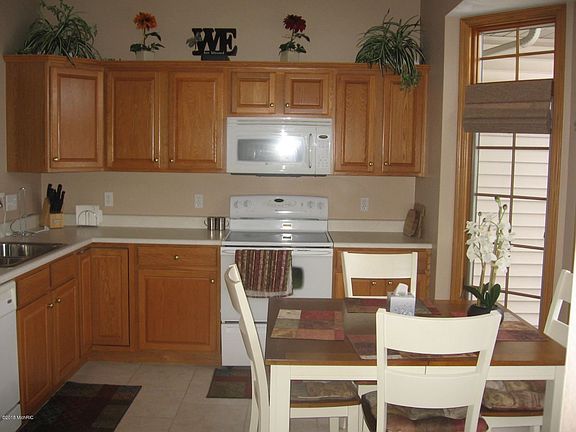 3rd image of 217 Canterbury Park