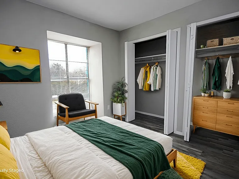 Devon Park Apartments — Photo 3