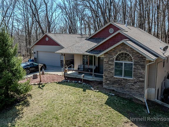 4th image of 1938 Lincoln Rd