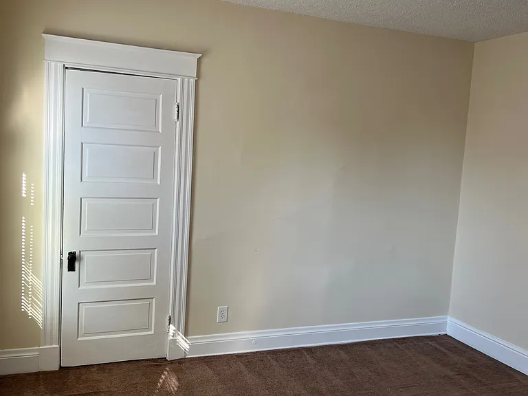 905 Suire Ave #2 — Photo 16