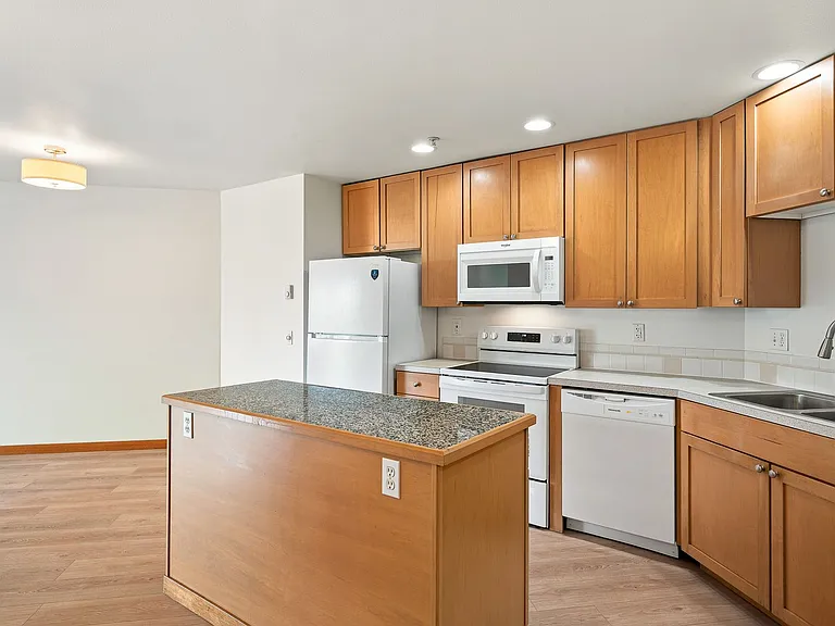 2-Bedroom Apartment for Rent at North Admiral Court - West Seattle — Photo 5