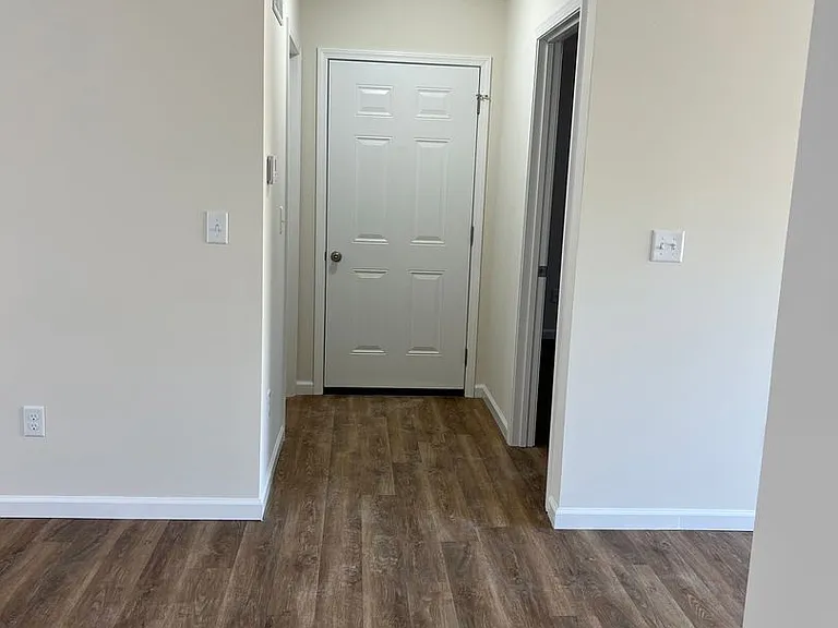 Brand New House 3 beds 2 baths with 1 car garage — Photo 40